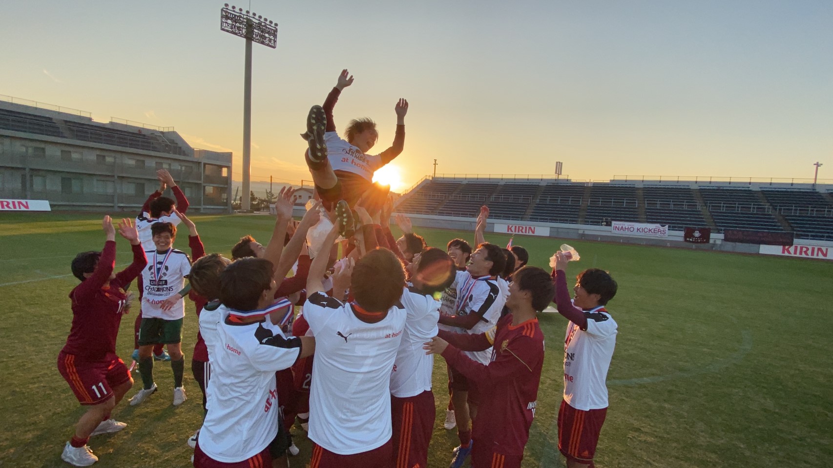 稲穂キッカーズ | 早稲田最大最強のサッカー同好会